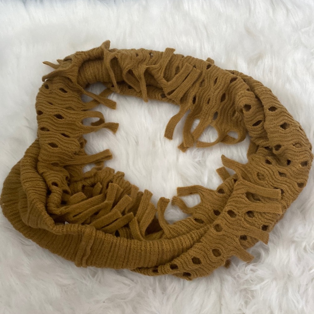 Ronen Chen Scarf